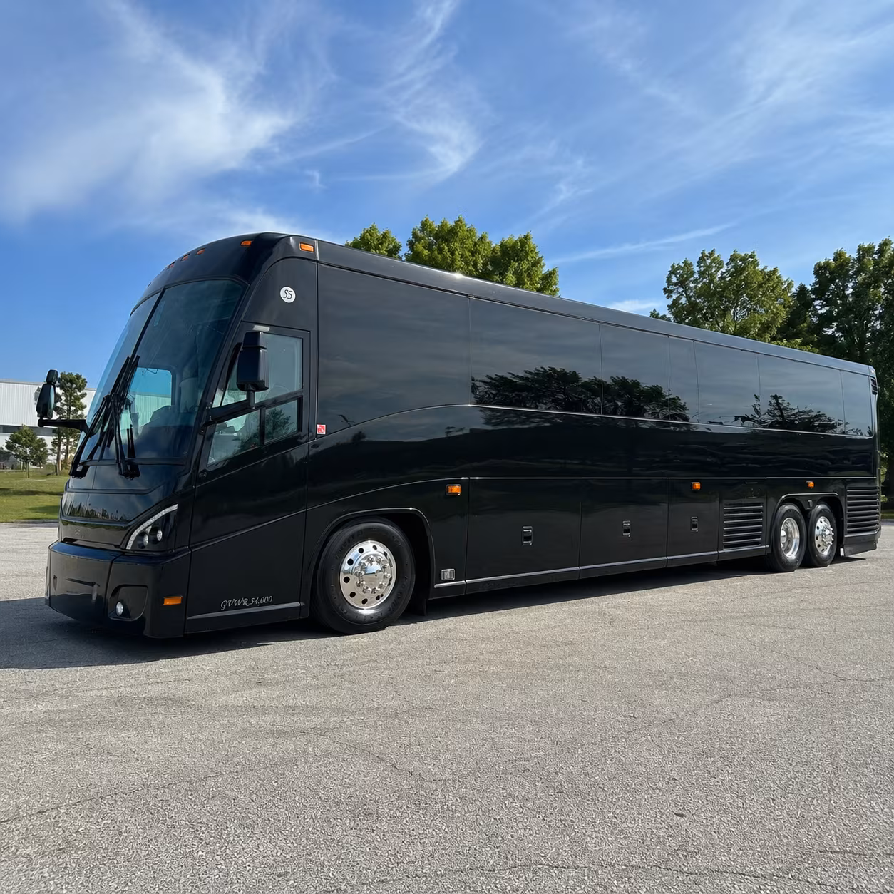 chandler 47 passenger charter bus